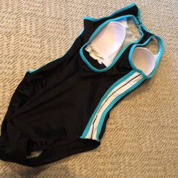 NWOT Miracle Brands Slimming Control High Neck Keyhole back 1pc Swimsuit - Picture 9 of 16